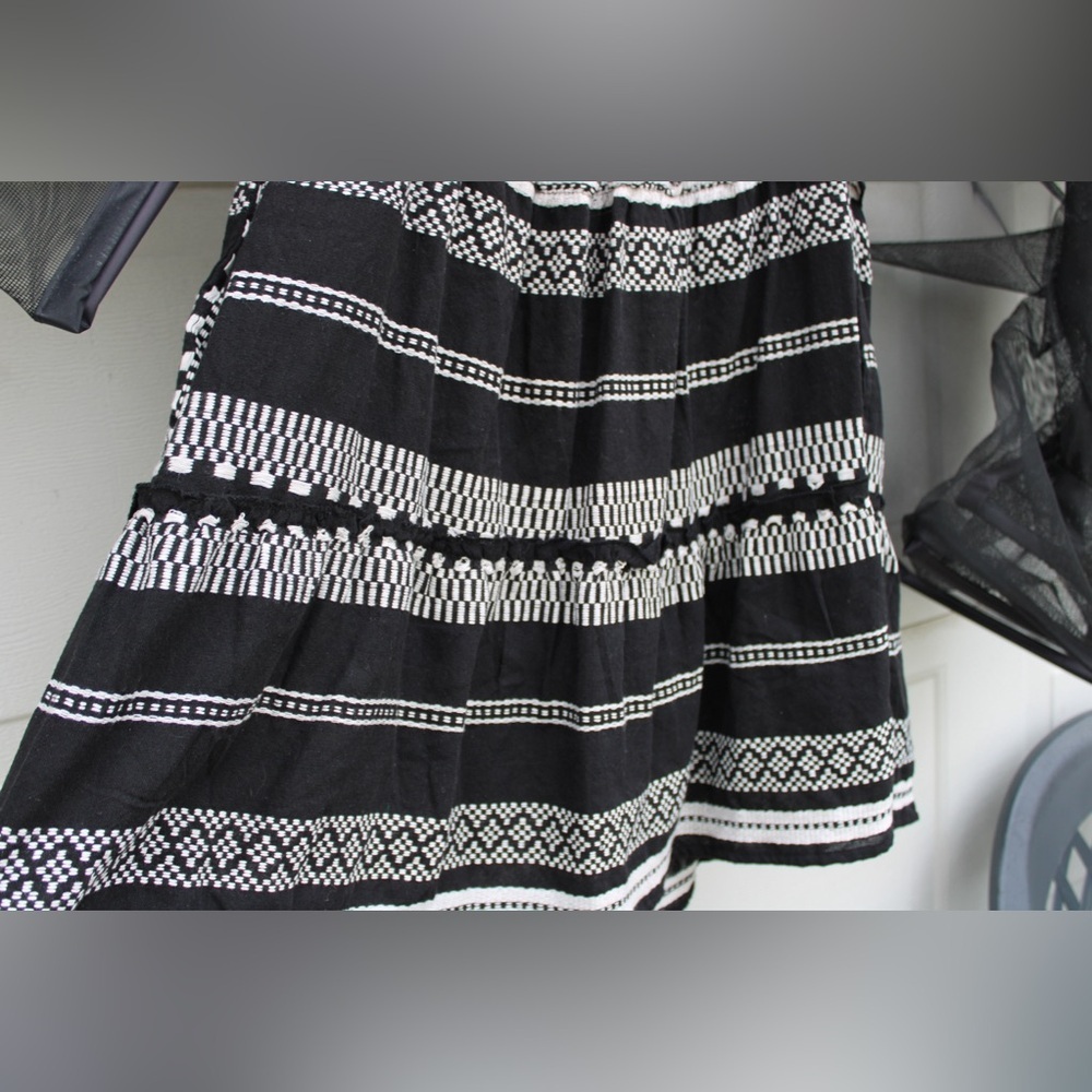 Elan Medium Mini Dress - Picture 4 of 7